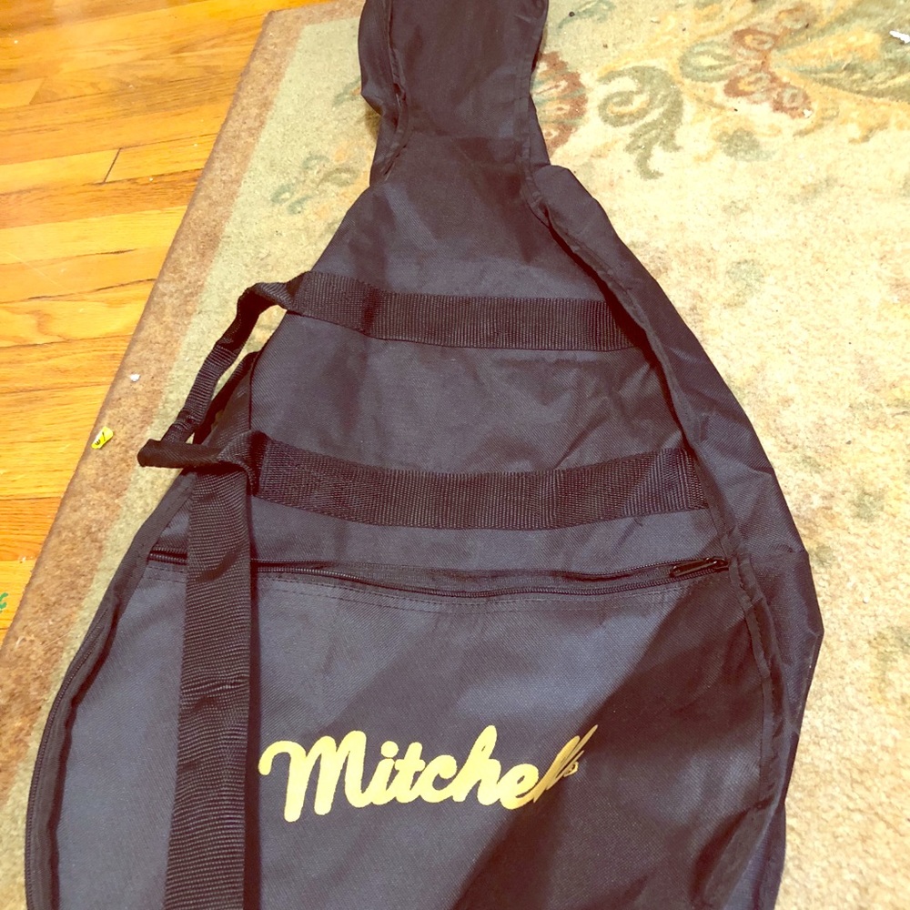 Acoustic guitar case!!